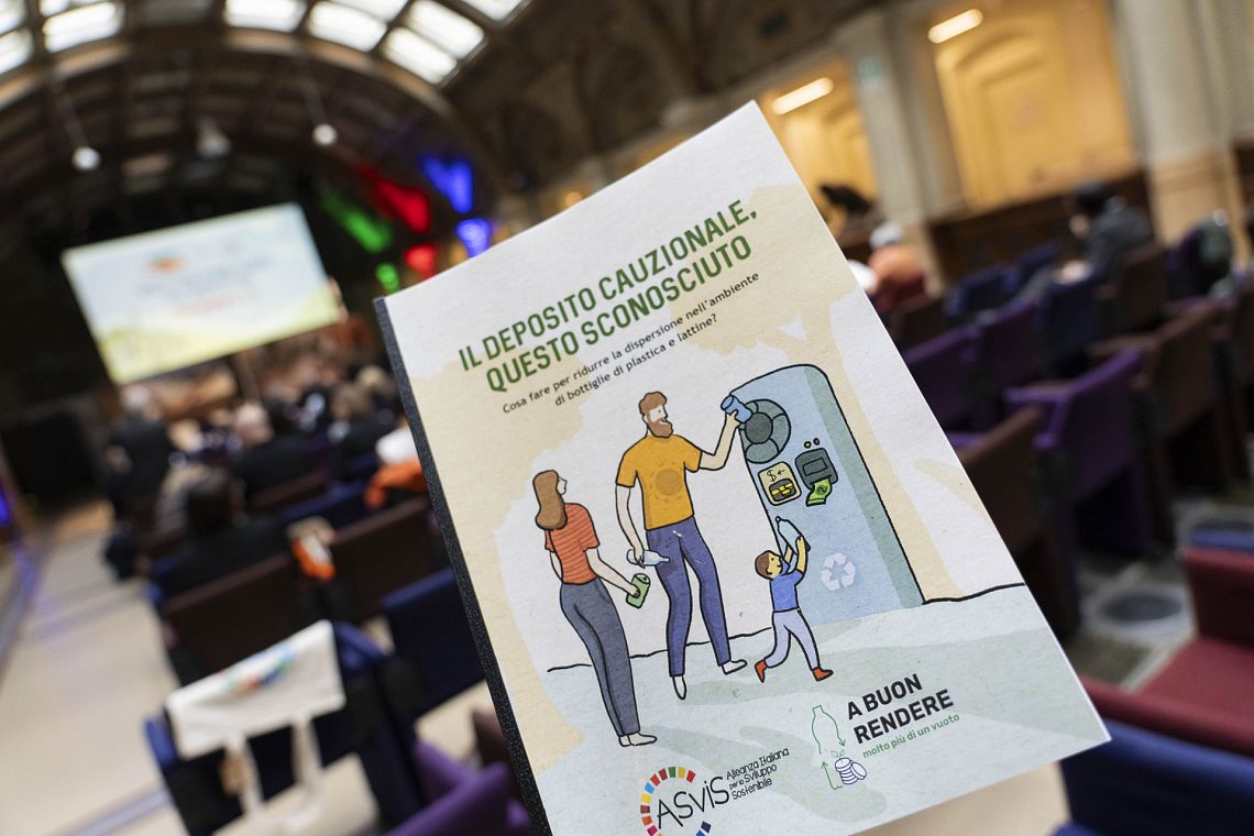 Meno rifiuti, più risparmi: il documento sui vantaggi del deposito cauzionale