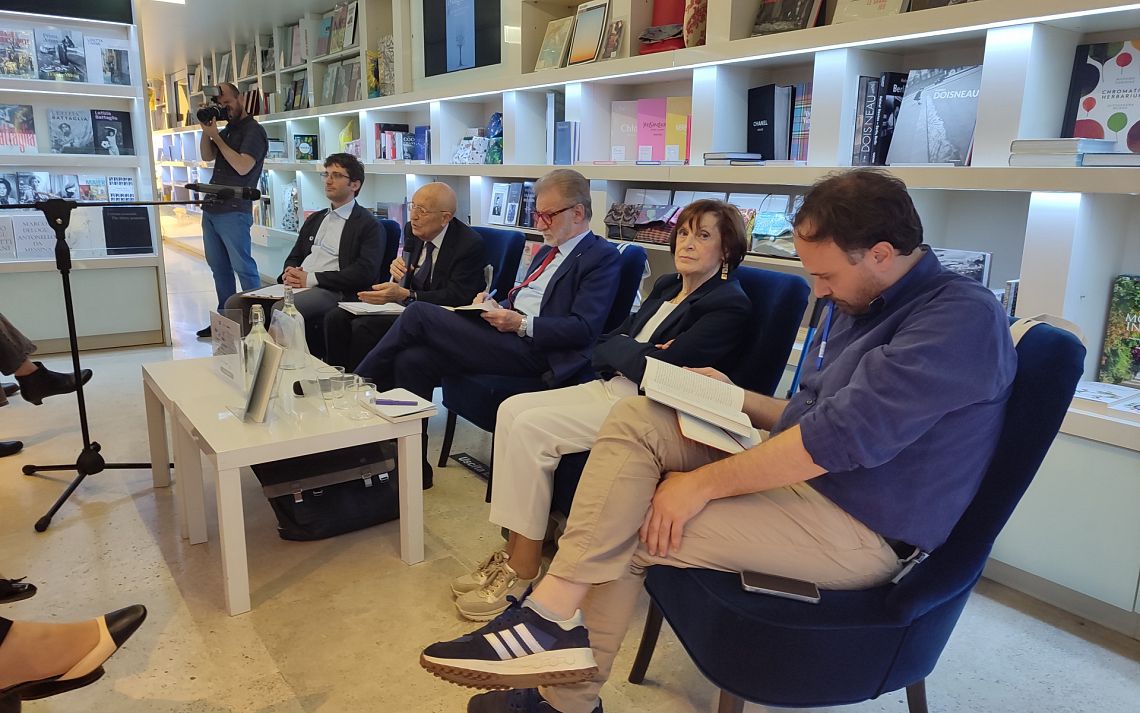 Magister: un libro sulla scuola, avamposto civile del Paese che forma le coscienze