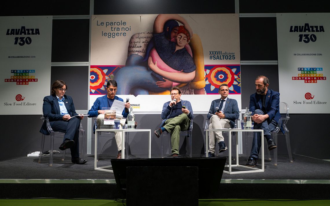 Comunicare la sostenibilità: “Dobbiamo unire i puntini tra gli effetti e le reali cause”